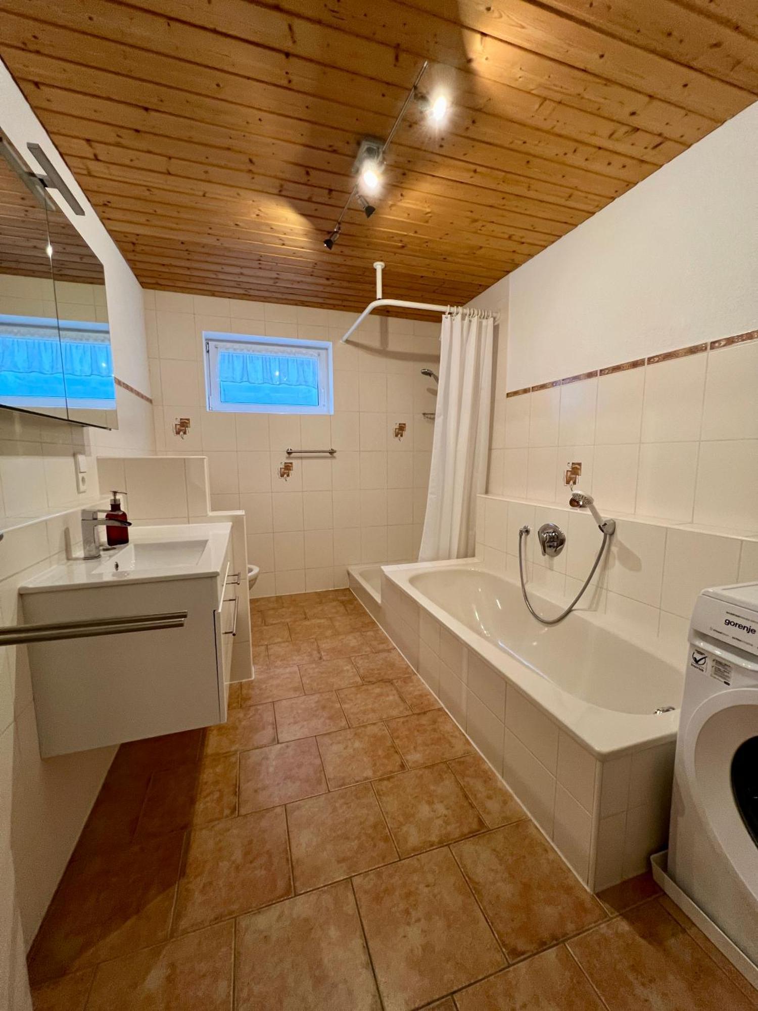 Gemütliche Ferienwohnung im Herzen des Schwarzwaldes Niedereschach Exterior foto